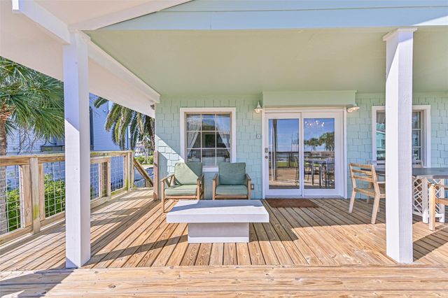 4230 Spanish Main, Jamaica Beach, TX 77554