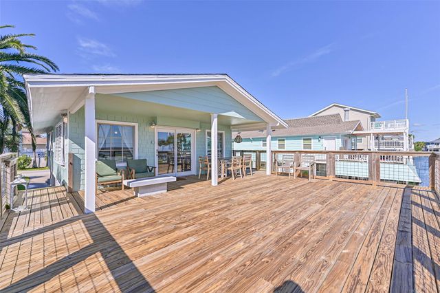 4230 Spanish Main, Jamaica Beach, TX 77554