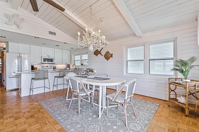 4230 Spanish Main, Jamaica Beach, TX 77554