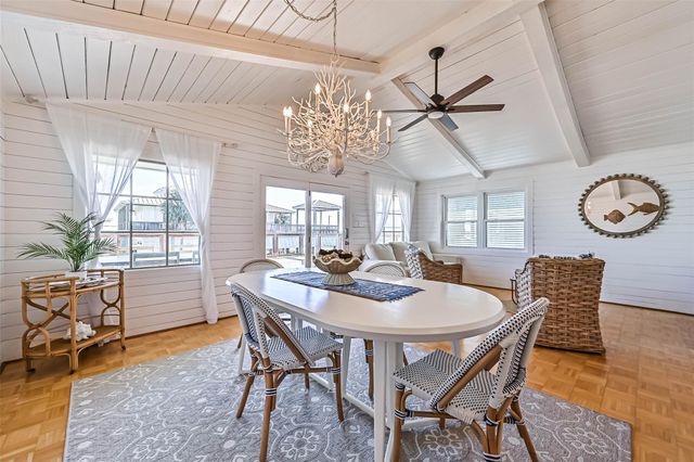 4230 Spanish Main, Jamaica Beach, TX 77554