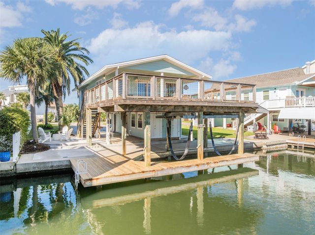 4230 Spanish Main, Jamaica Beach, TX 77554