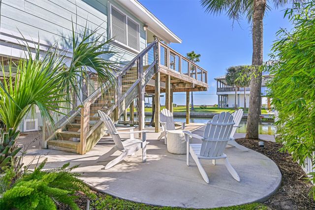 4230 Spanish Main, Jamaica Beach, TX 77554