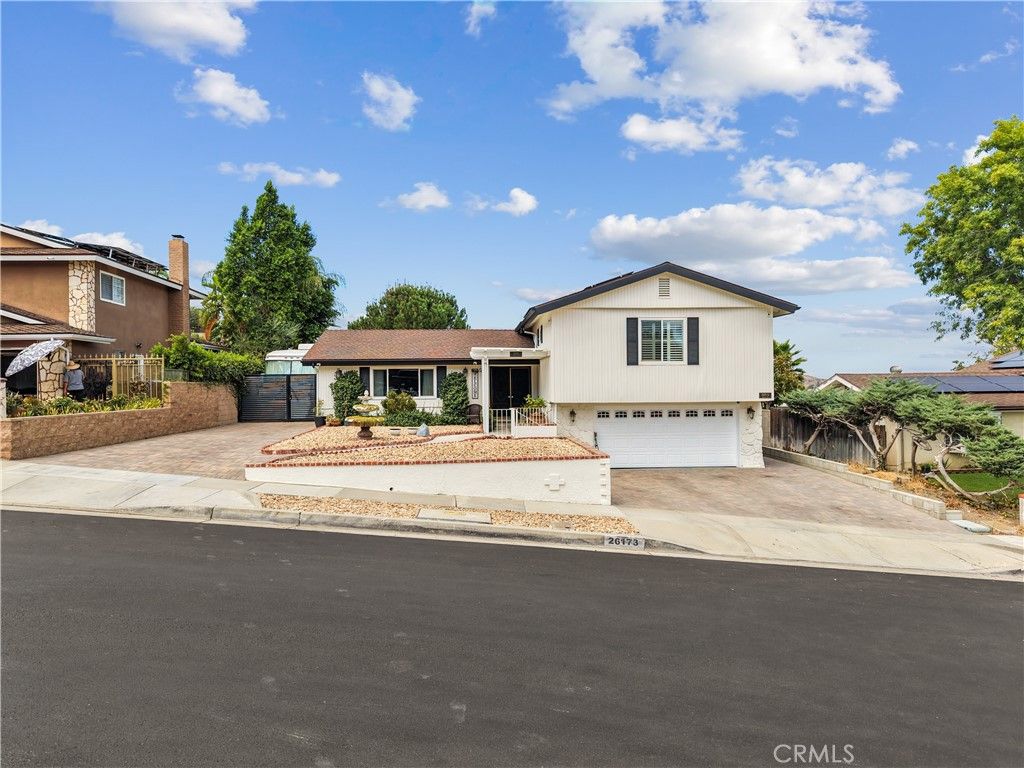 26173 Abdale, Newhall, CA 91321 — exterior