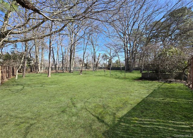 7 Clair Avenue, Holbrook, NY 11741