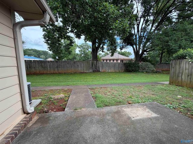 8147 Oldfield Road 2, Huntsville, AL 35802