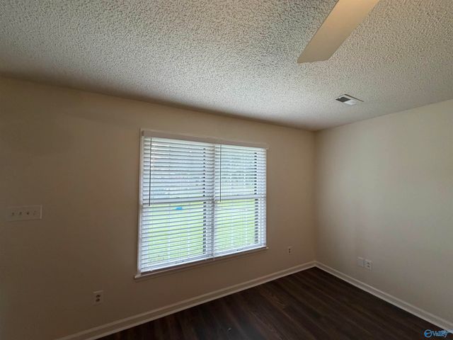 8147 Oldfield Road 2, Huntsville, AL 35802