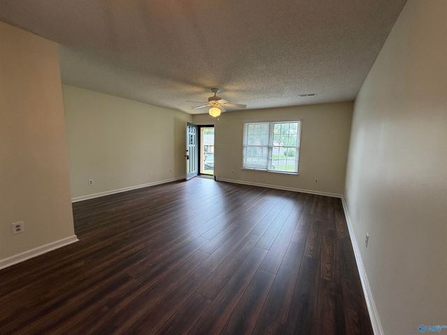 8147 Oldfield Road 2, Huntsville, AL 35802