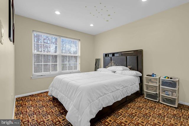 305 TUXFORD CT, Pennington, NJ 08534