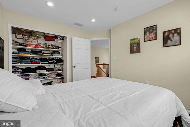 305 TUXFORD CT, Pennington, NJ 08534