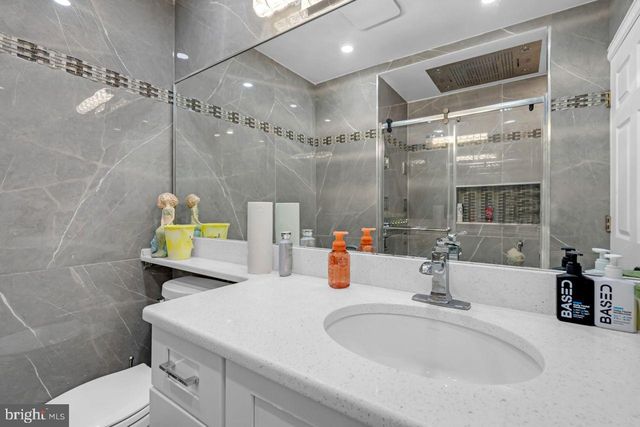 305 TUXFORD CT, Pennington, NJ 08534