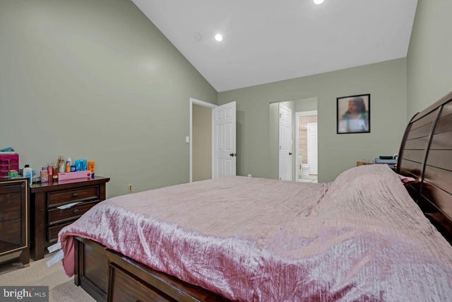 305 TUXFORD CT, Pennington, NJ 08534