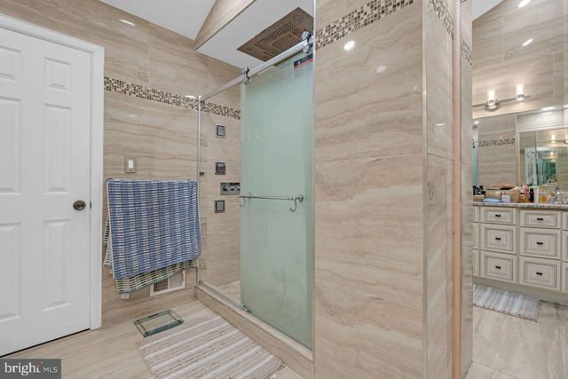 305 TUXFORD CT, Pennington, NJ 08534