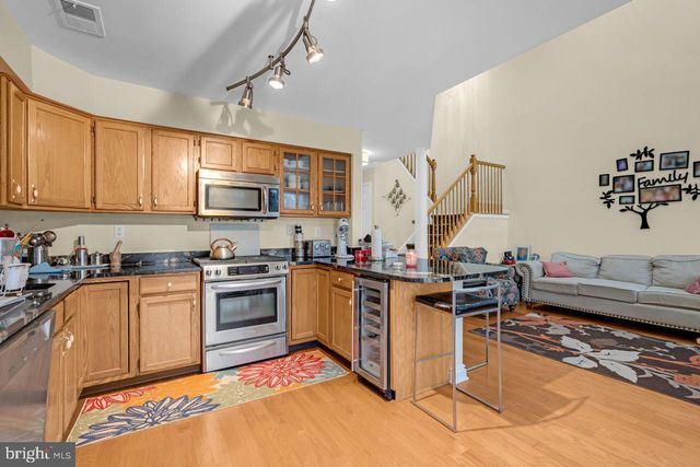 305 TUXFORD CT, Pennington, NJ 08534