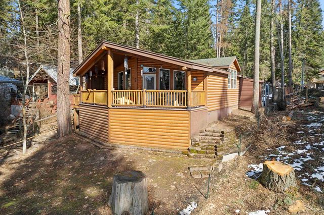 13907 N East Newman Lake Dr, Newman Lake, WA 99025