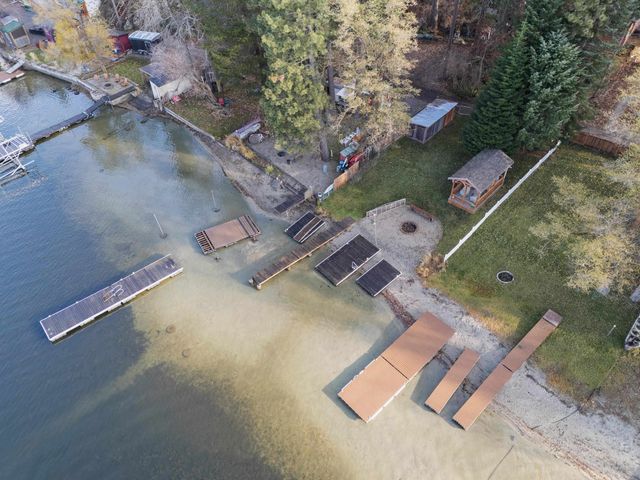 13907 N East Newman Lake Dr, Newman Lake, WA 99025