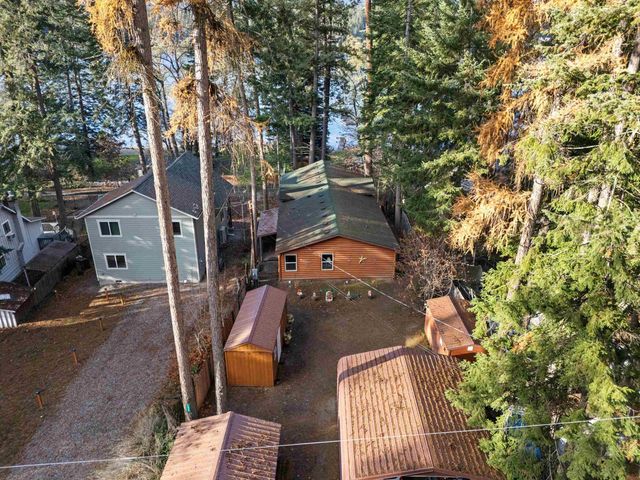 13907 N East Newman Lake Dr, Newman Lake, WA 99025