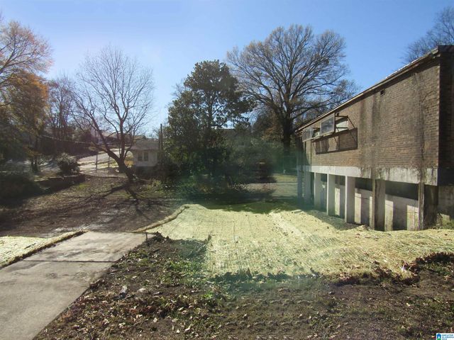 3060 ENSLEY AVENUE, Birmingham, AL 35208