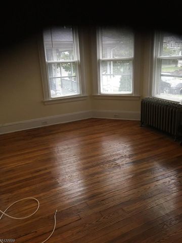 37 Broad St, Flemington Boro, NJ 08822