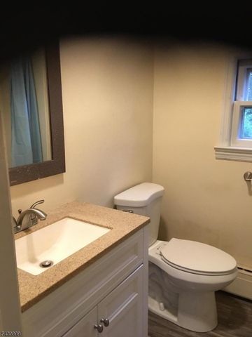 37 Broad St, Flemington Boro, NJ 08822