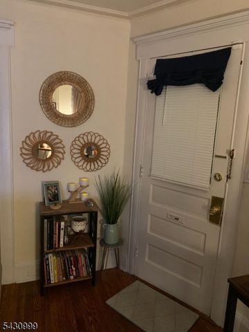 37 Broad St, Flemington Boro, NJ 08822