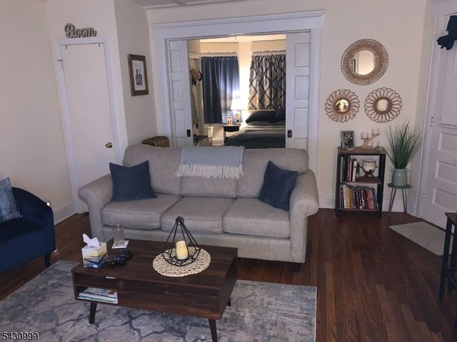 37 Broad St, Flemington Boro, NJ 08822