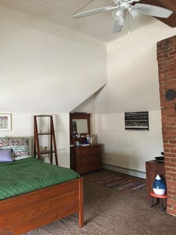 37 Broad St, Flemington Boro, NJ 08822