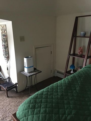 37 Broad St, Flemington Boro, NJ 08822