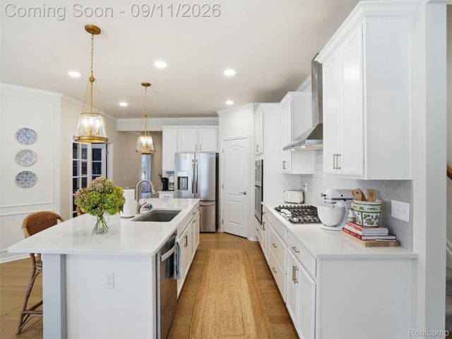 1060 Spring Trail Court, Brighton, MI 48116