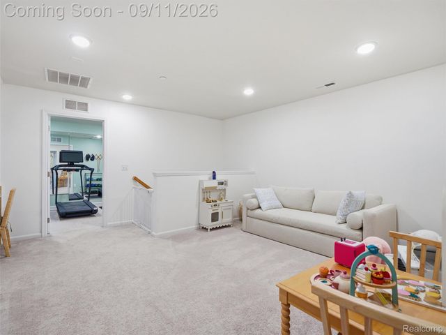 1060 Spring Trail Court, Brighton, MI 48116