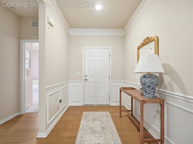1060 Spring Trail Court, Brighton, MI 48116