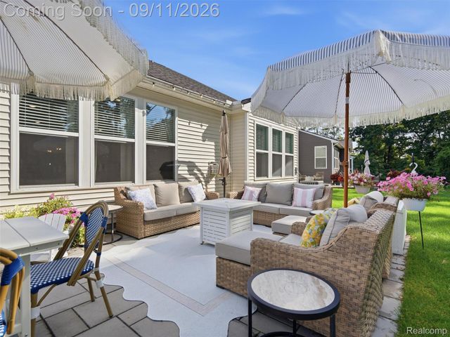 1060 Spring Trail Court, Brighton, MI 48116