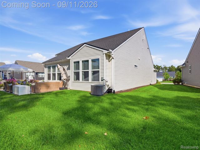 1060 Spring Trail Court, Brighton, MI 48116