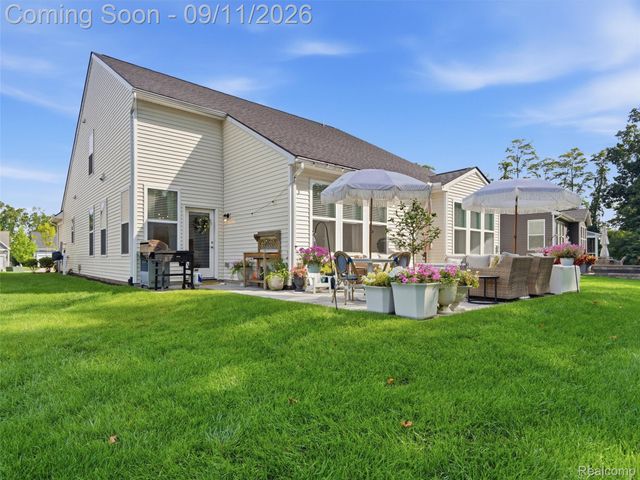 1060 Spring Trail Court, Brighton, MI 48116