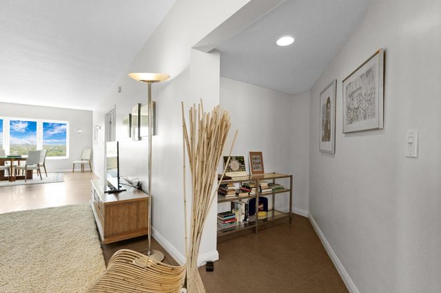 333 Sunset Drive 908, Fort Lauderdale, FL 33301
