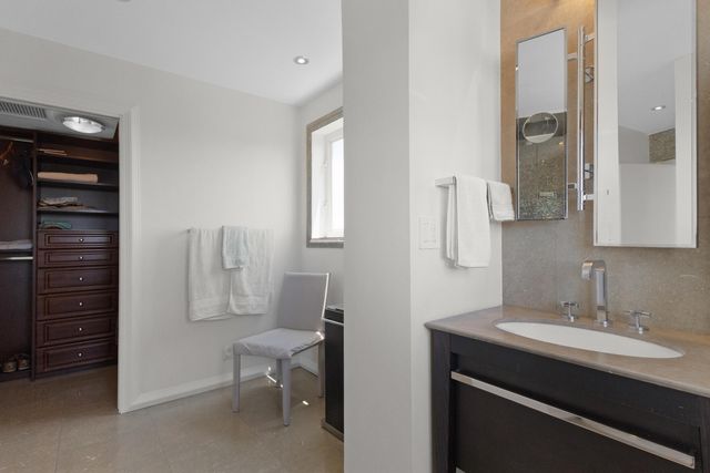 333 Sunset Drive 908, Fort Lauderdale, FL 33301