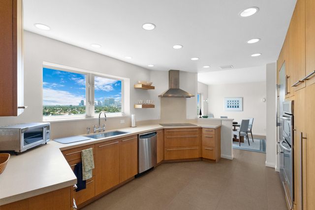 333 Sunset Drive 908, Fort Lauderdale, FL 33301