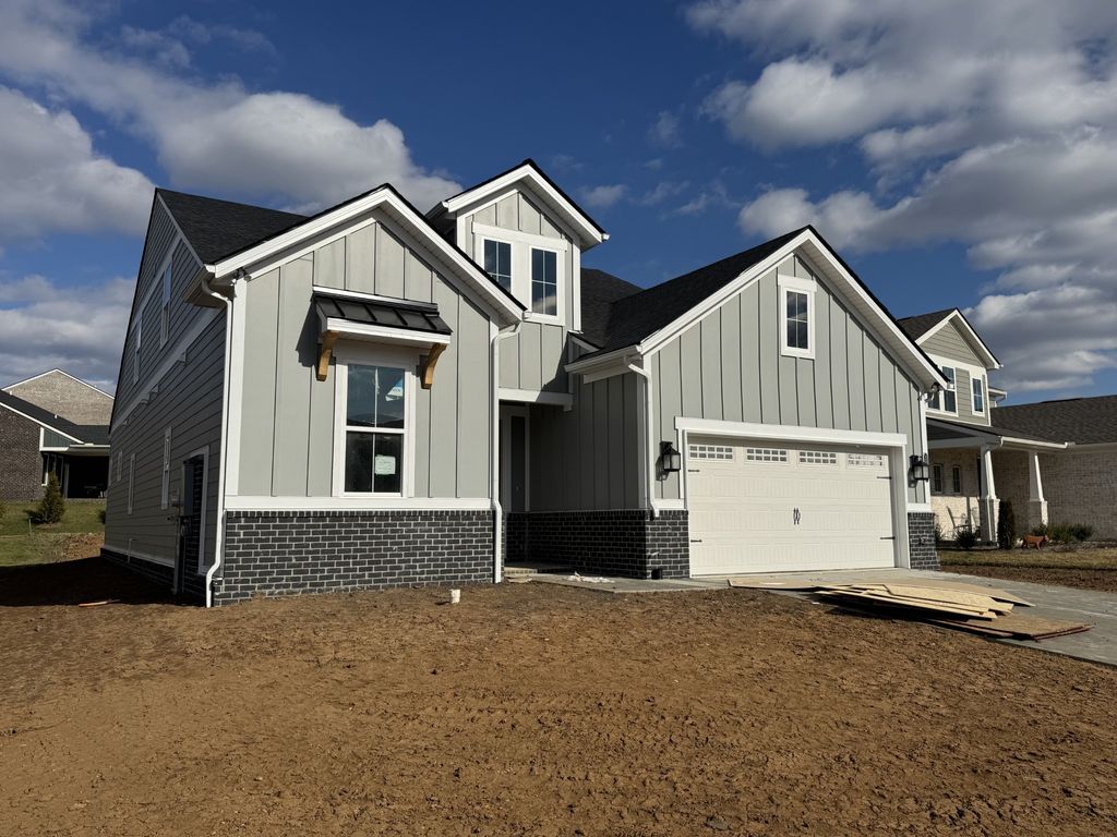 1721 Merkel Rd, Columbia, TN 38401