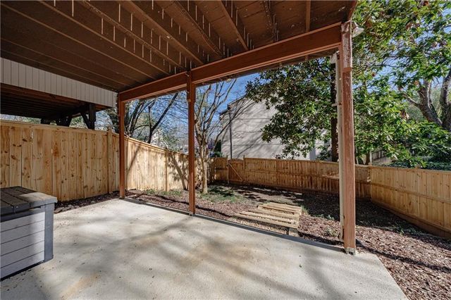 1210 Brookhaven Woods Court NE, Atlanta, GA 30319