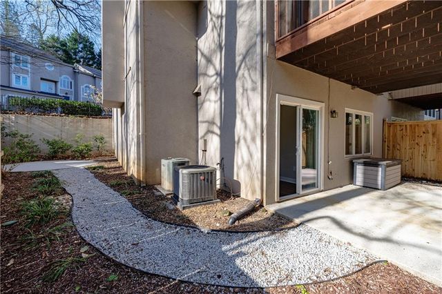 1210 Brookhaven Woods Court NE, Atlanta, GA 30319