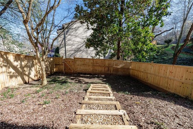 1210 Brookhaven Woods Court NE, Atlanta, GA 30319