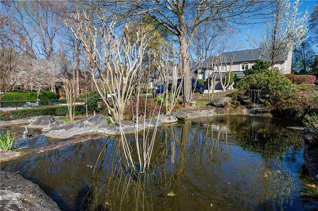 1210 Brookhaven Woods Court NE, Atlanta, GA 30319