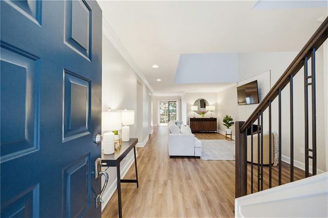 1210 Brookhaven Woods Court NE, Atlanta, GA 30319