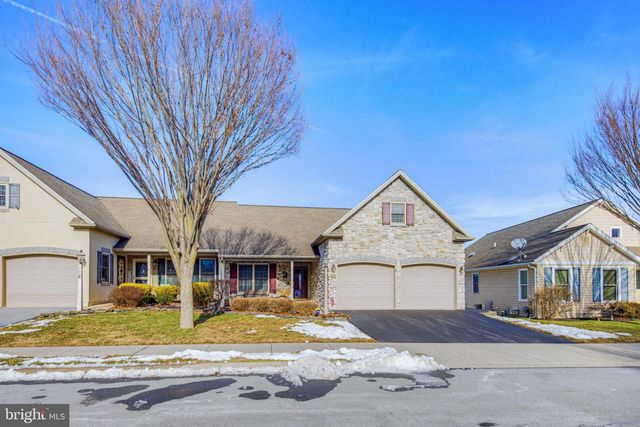 730 HEATHER RDG, Manheim, PA 17545