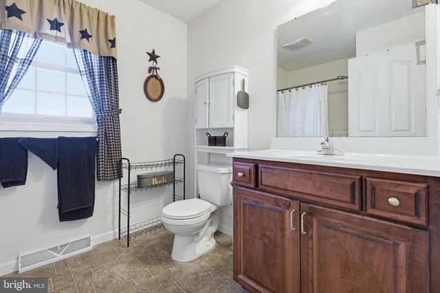 730 HEATHER RDG, Manheim, PA 17545