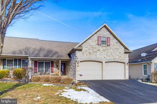 730 HEATHER RDG, Manheim, PA 17545