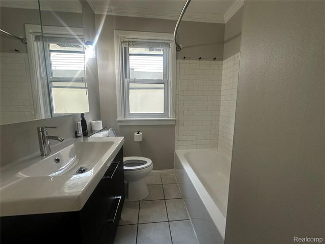 4614 Olivia Avenue, Royal Oak, MI 48073