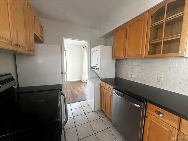 4614 Olivia Avenue, Royal Oak, MI 48073