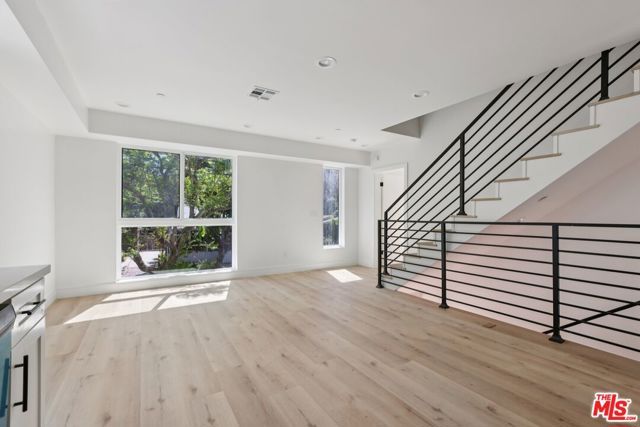 2111 Holly Drive, Los Angeles, CA 90068