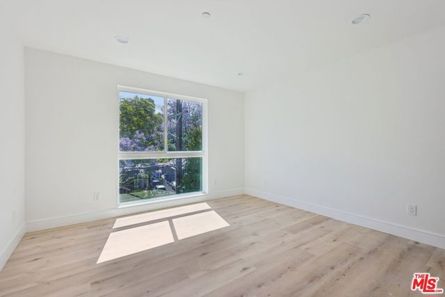 2111 Holly Drive, Los Angeles, CA 90068