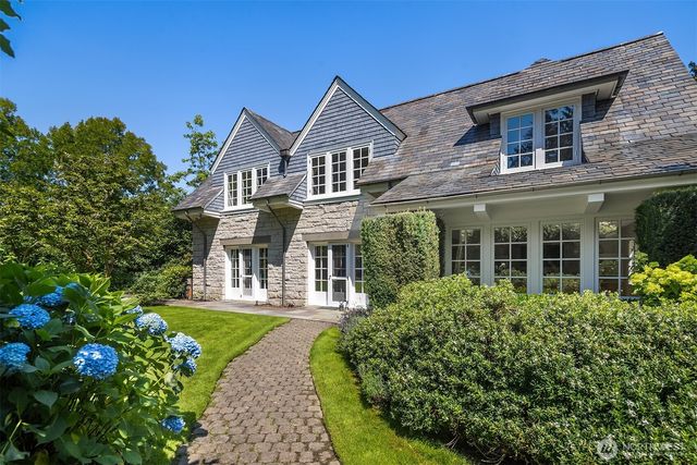 8106 Overlake Drive W, Medina, WA 98039